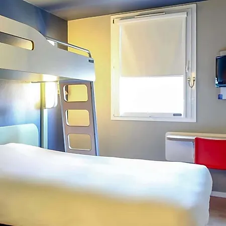 Ibis Budget Centre Hotel 2*