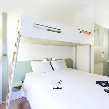 Ibis Budget Centre Hotel 2*